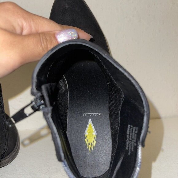 Volatile Womens Almond Toe Ankle Boots & Booties, Black & Blue, Size 8 - Picture 5 of 9